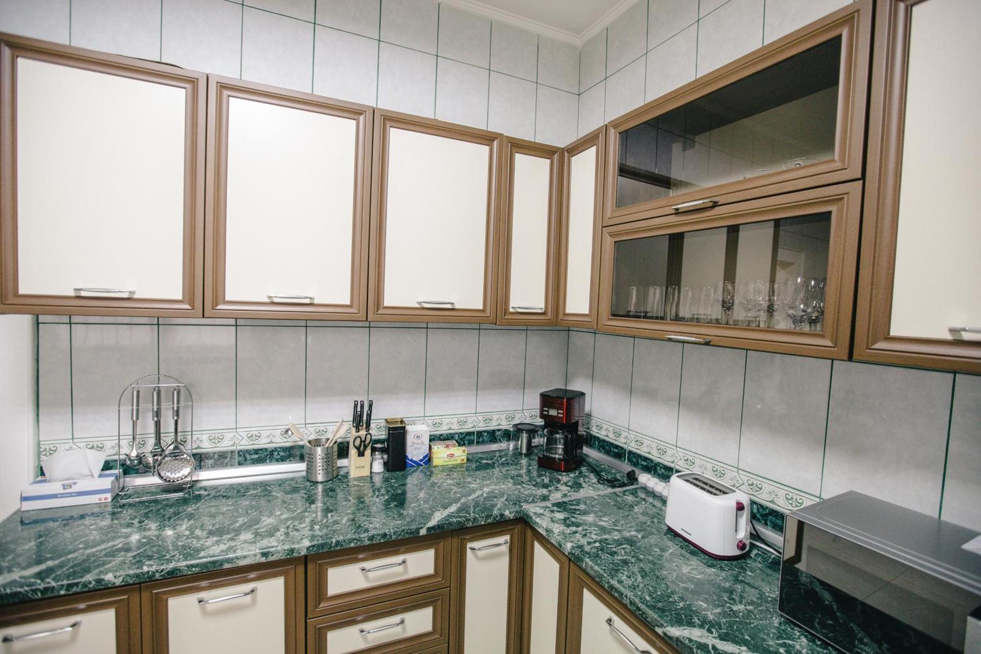Spacious City View Apartment With Balcony Bucarest Extérieur photo